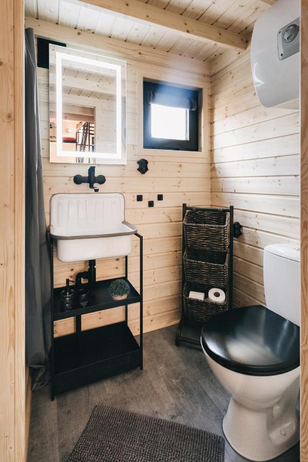 Idyllisches Tiny House Mit Sauna Loebau Exterior photo